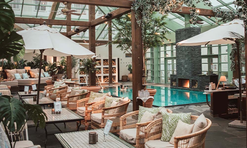 The pool under the glass roof at Falkenberg Strandbad.